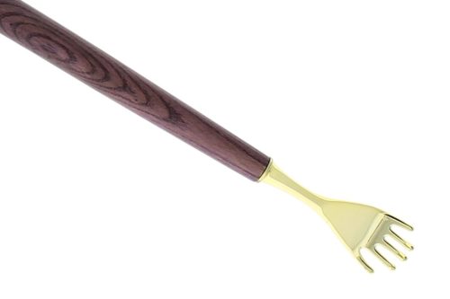 Shoehorn and back-scratcher in ash wood, purple color and in brass and zinc